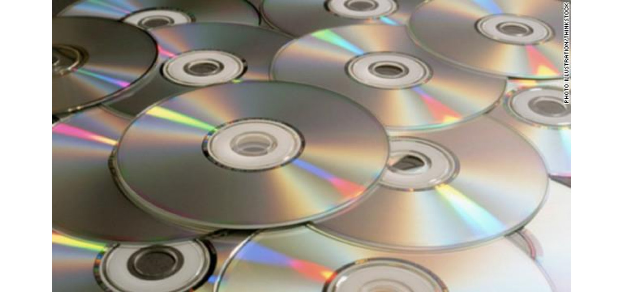 Discuri compacte si vinil: o comparatie a experientelor de ascultare a muzicii.