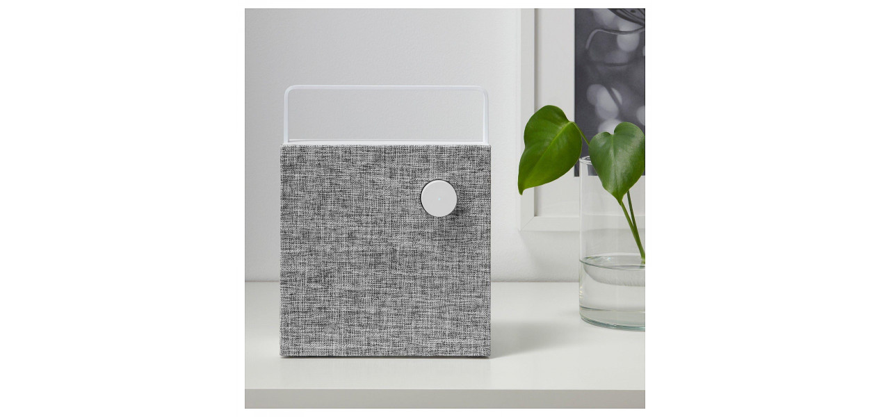 Creati un spatiu fara dezordine cu solutiile de stocare Bluetooth Ikea.