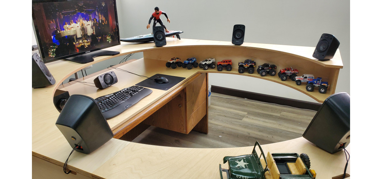 Creati configuratia audio suprema pentru PC cu sisteme de sunet surround.