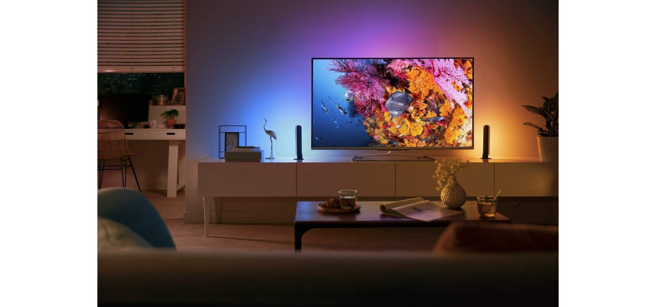 Crearea unei atmosfere: televizoarele Philips Ambilight si automatizarea locuintei.