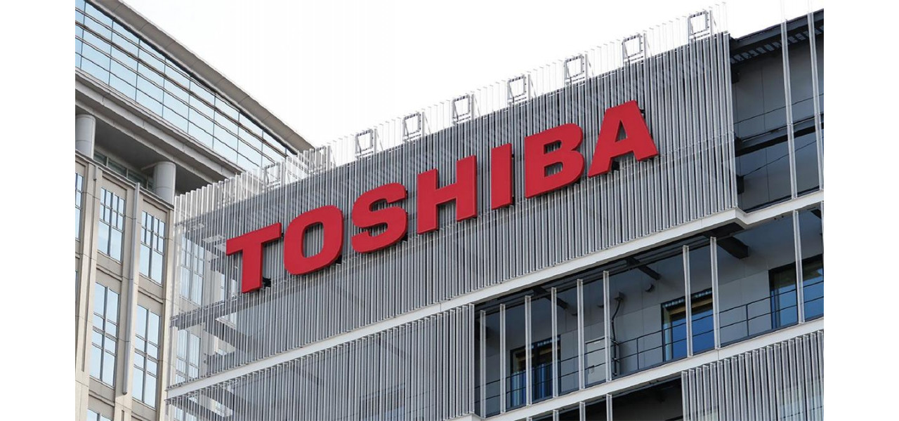 Proiectat pentru succes: laptopuri Toshiba Business pentru profesionisti.