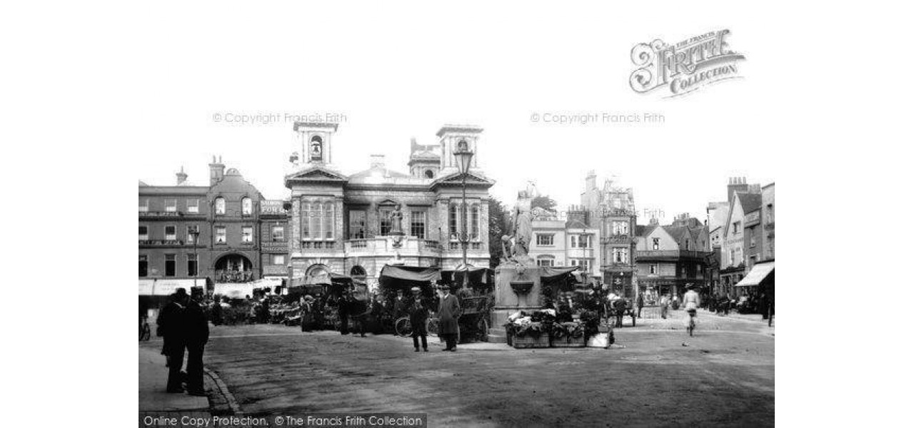 Descoperirea istoriei bogate a Kingstonului cu Kingston Memories.