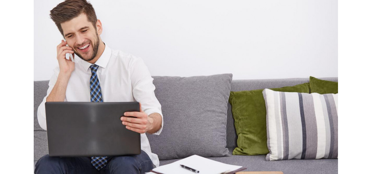 Laptop-uri cu display si telecommuting: ascensiunea muncii la distanta.