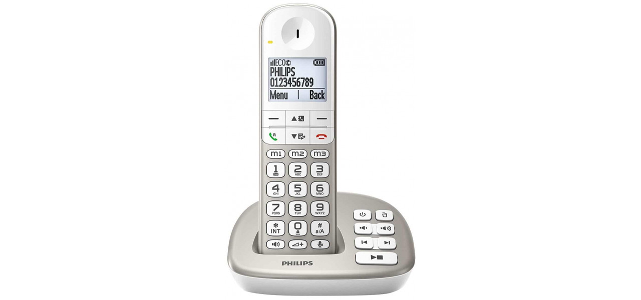 Telefoanele fixe au inca un loc in lumea moderna?.