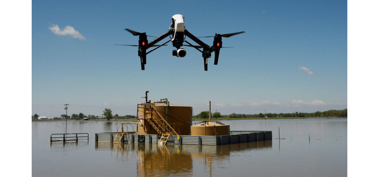 Drones in raspunsul la dezastre: evaluarea daunelor si eforturile de coordonare.
