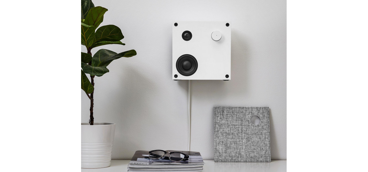 Creste-ti spatiul de locuit cu difuzoarele Bluetooth elegante Ikea.