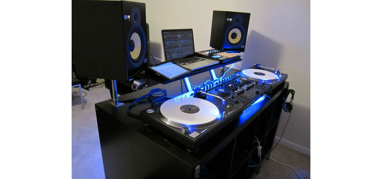 Creste-ti performanta cu echipamente DJ inovatoare.