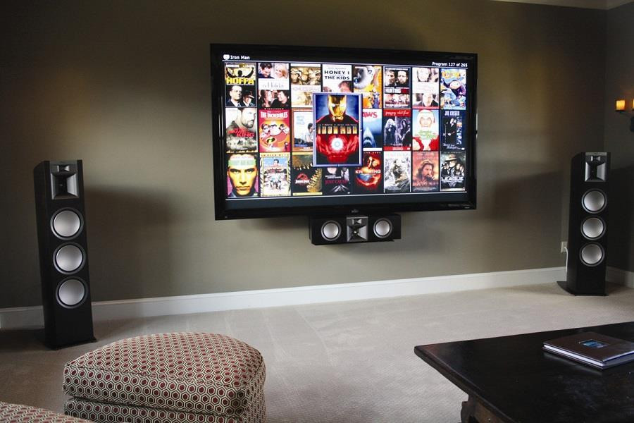 Cresteti-va sistemul de sunet surround cu aceste amplificatoare audio.