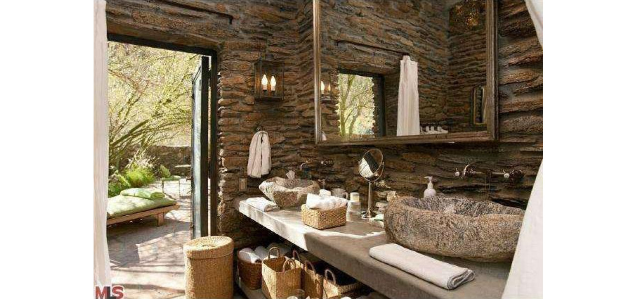 Imbratisarea elementelor naturale: Incorporarea lemnului si a pietrei in casa dvs. foto.