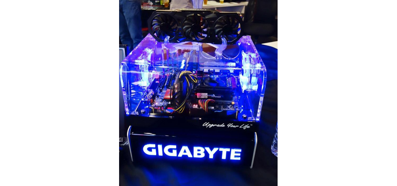 Imbunatatiti-va echipamentul de jocuri cu placi video Gigabyte.