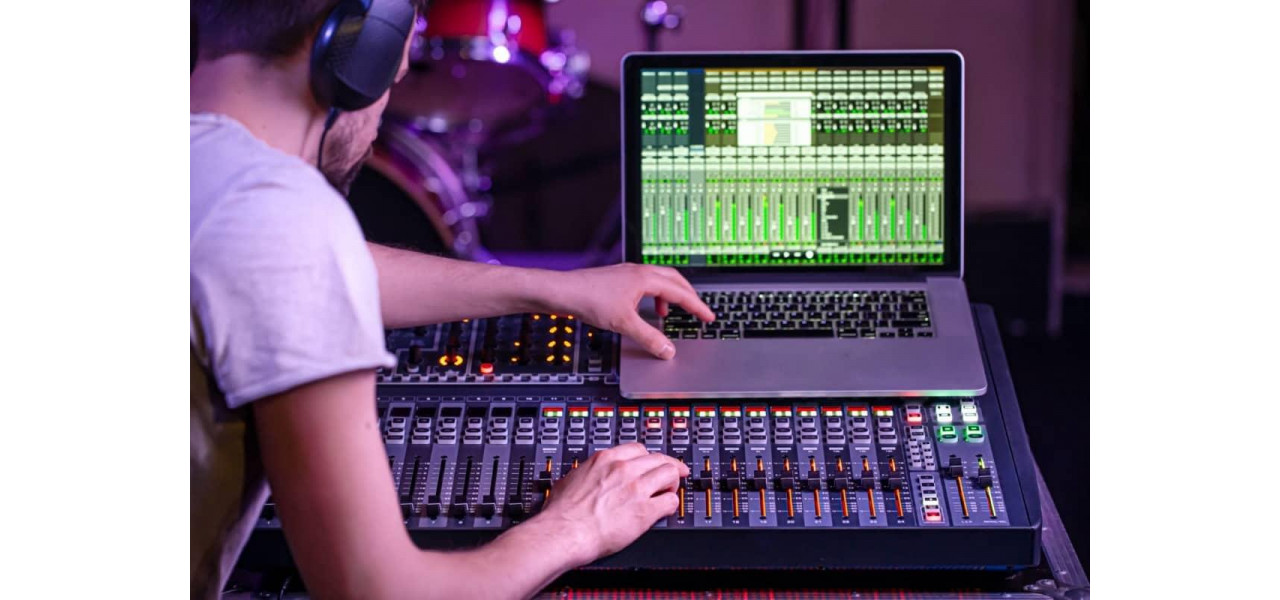 Explorand mixarea audio in lumea spectacolelor virtuale.