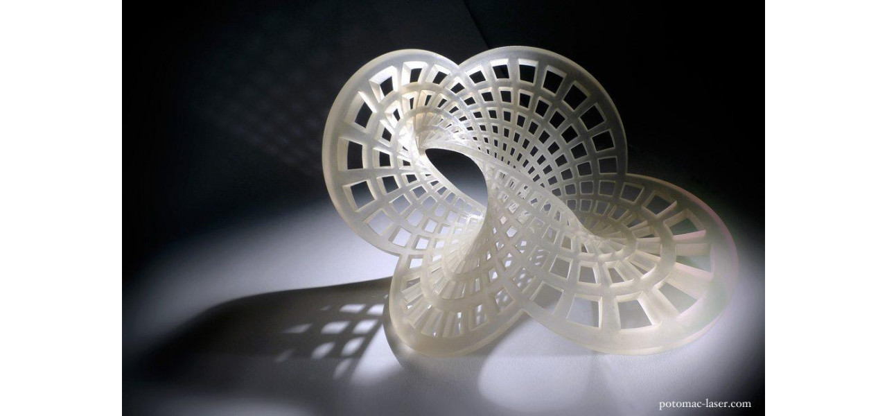 Explorand imprimarea Filamente 3D pentru geometrii complexe.