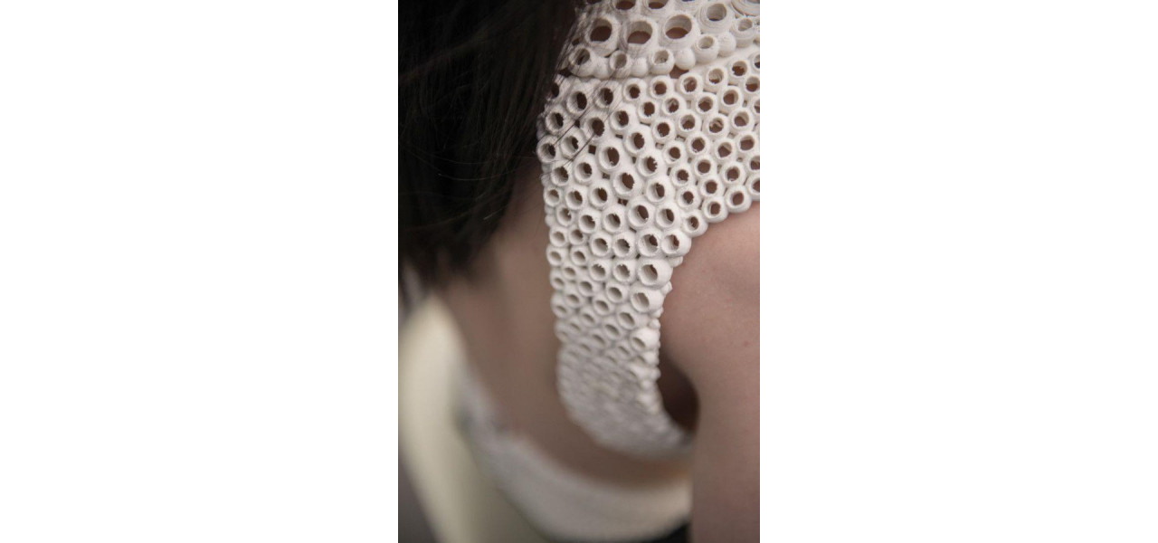 Explorand imprimarea 3D Filamente pentru accesorii de moda personalizate.