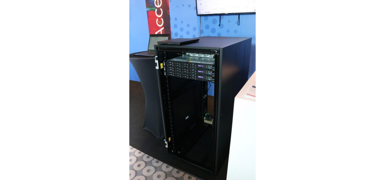 Explorarea inovatiei din spatele serverelor rack Lenovo.