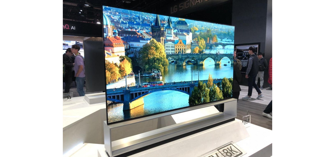 Explorand lumea televizoarelor 8K: merita investitia?.