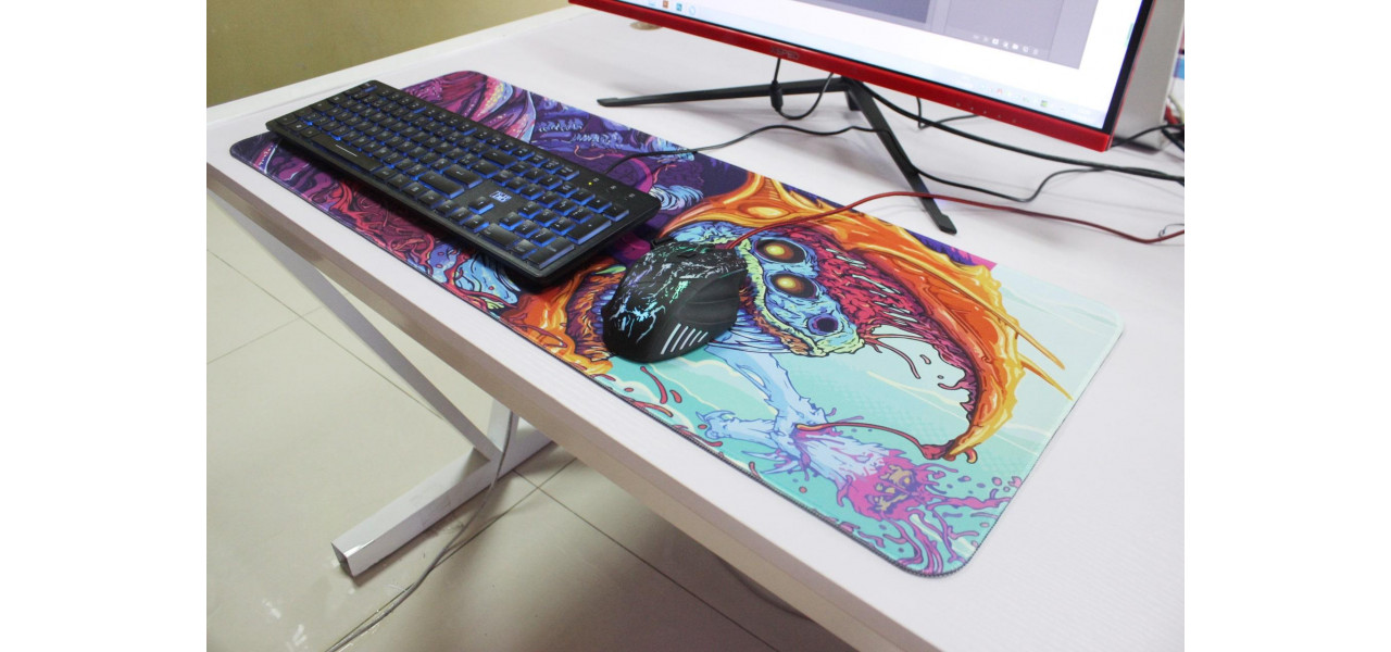 Explorand lumea mouse-pad-urilor RGB si a efectelor de iluminare personalizate.