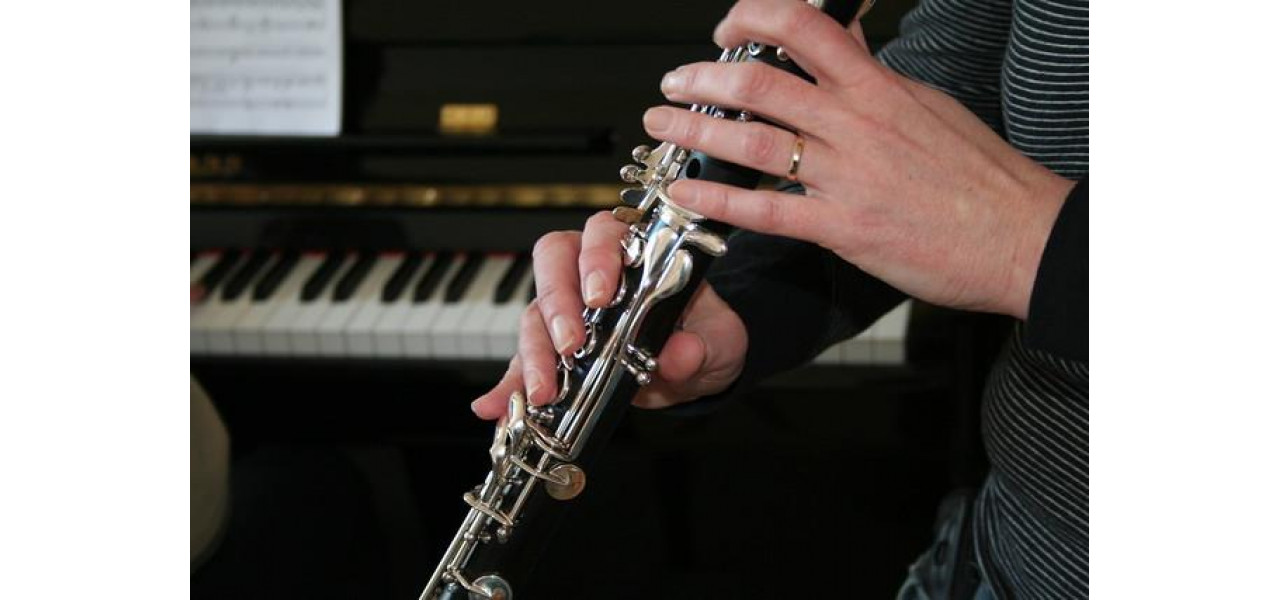 Explorarea tehnicilor vibrato la clarinet: metode si stiluri.