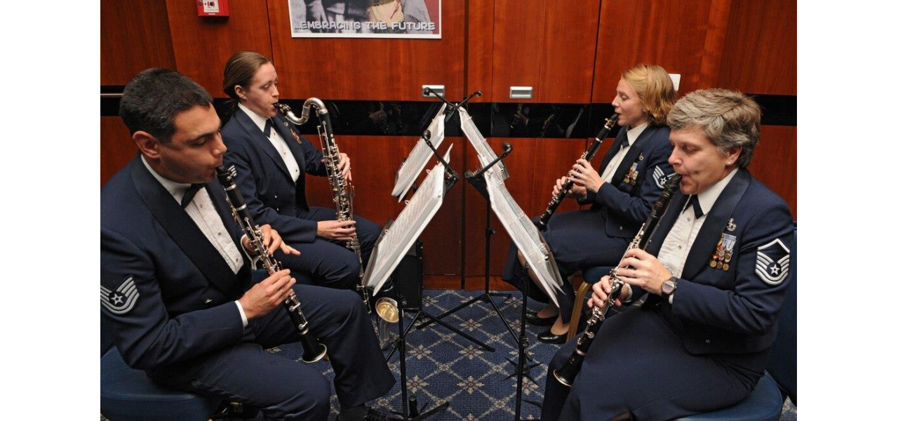 Cvartete celebre pentru clarineti: ansambluri emblematice si repertoriul lor.