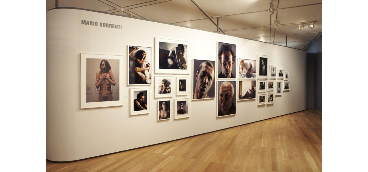De la rame la galerii: prezentati-va fotografia in expozitii.