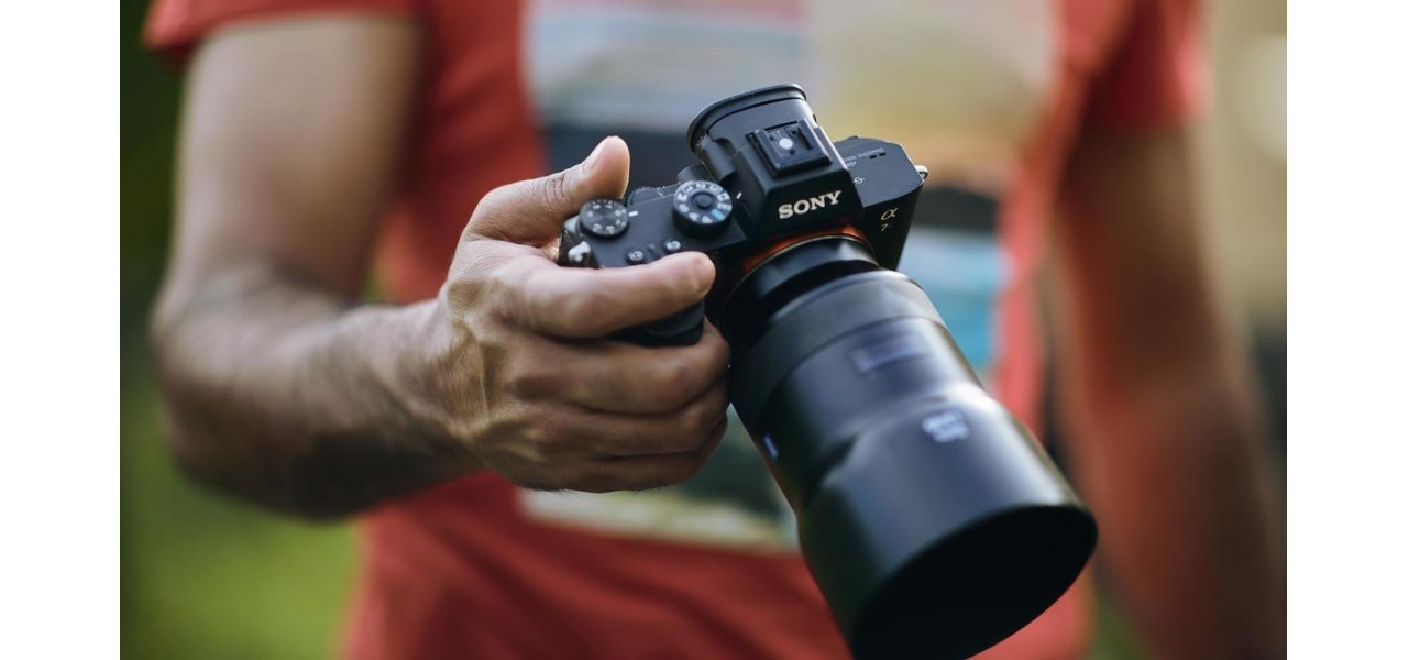 De la viziune la realitate: Camere Sony pentru profesionisti creativi.