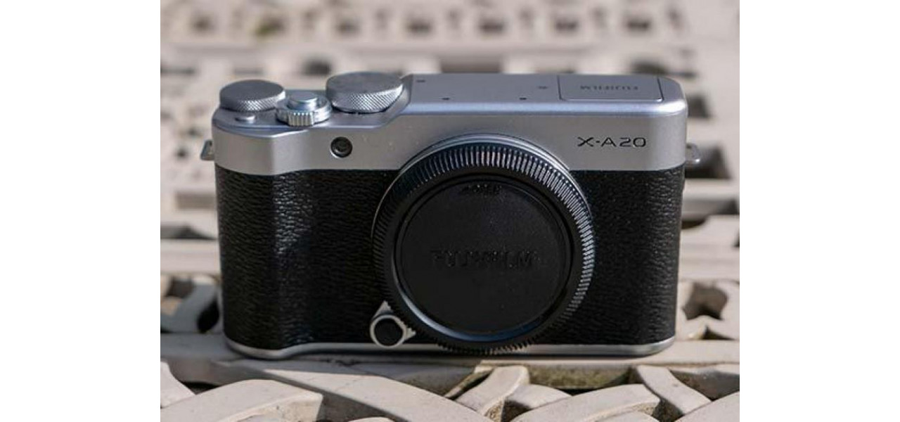 Fujifilm X-A20: O camera de baza pentru fotografi in devenire.