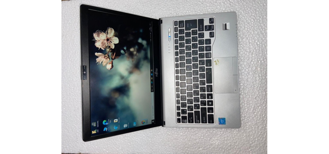 Laptop-uri Fujitsu: Instrumentul perfect pentru antreprenori din mers.