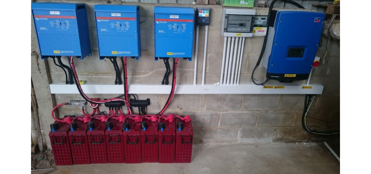 Cum sa alegeti bateria potrivita pentru stocarea energiei regenerabile in zone indepartate si in afara retelei.