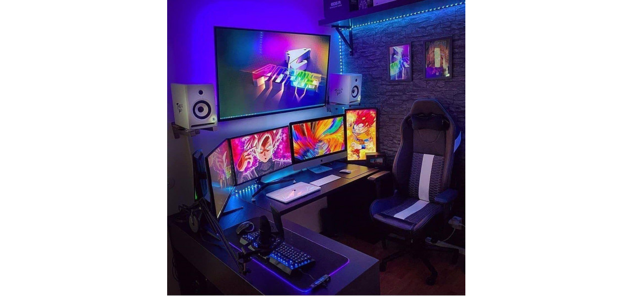 Cum sa creati o configuratie de gaming high-end cu proiectoare si sunet surround.