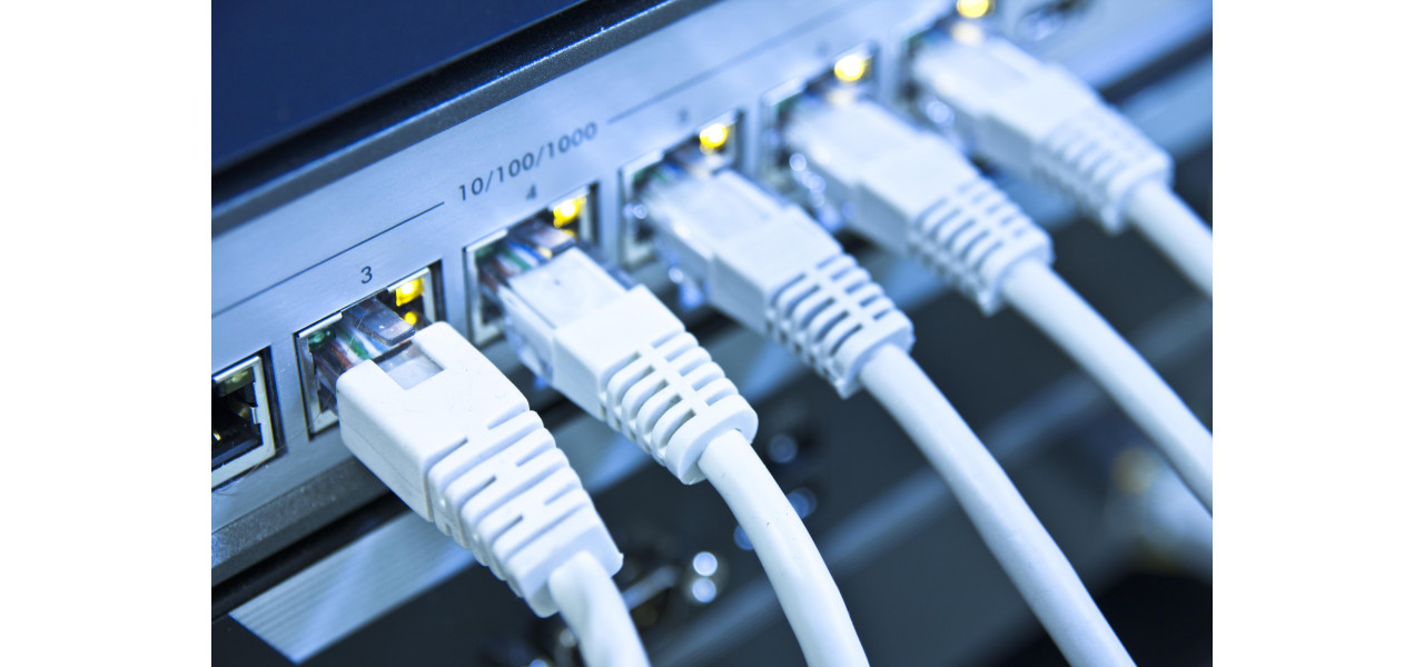 Obtinerea eficientei energetice cu comutatoarele de retea verzi pentru PC.