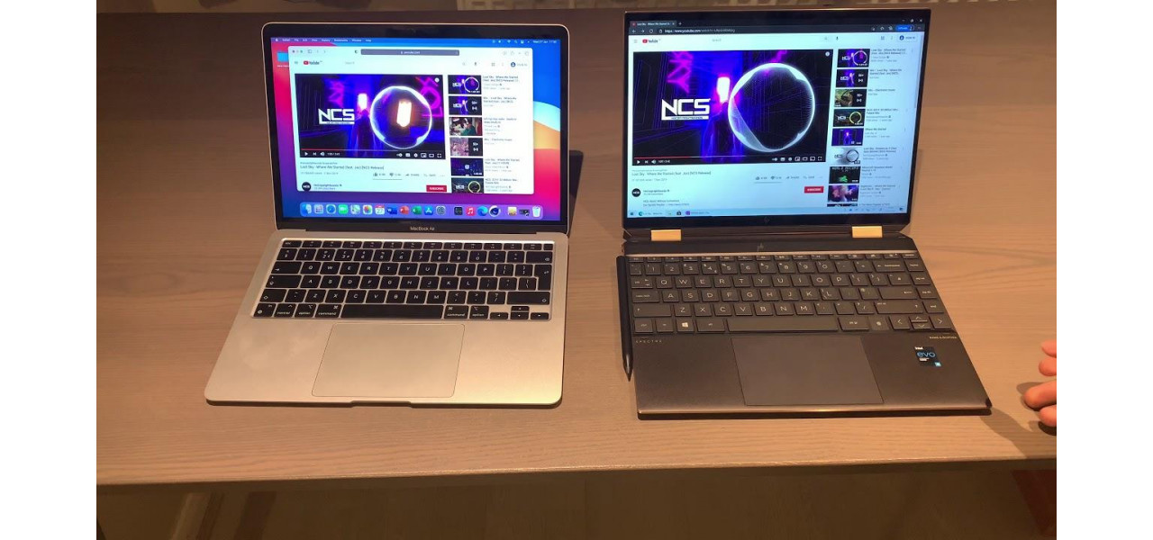HP Spectre x360 vs MacBook Air: Confruntarea suprema.