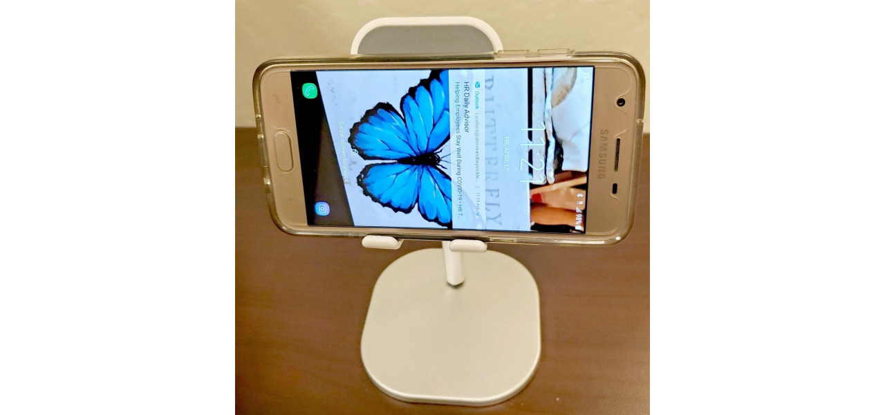 Cresteti-va productivitatea cu suporturi pentru telefon si tableta reglabile pe inaltime.