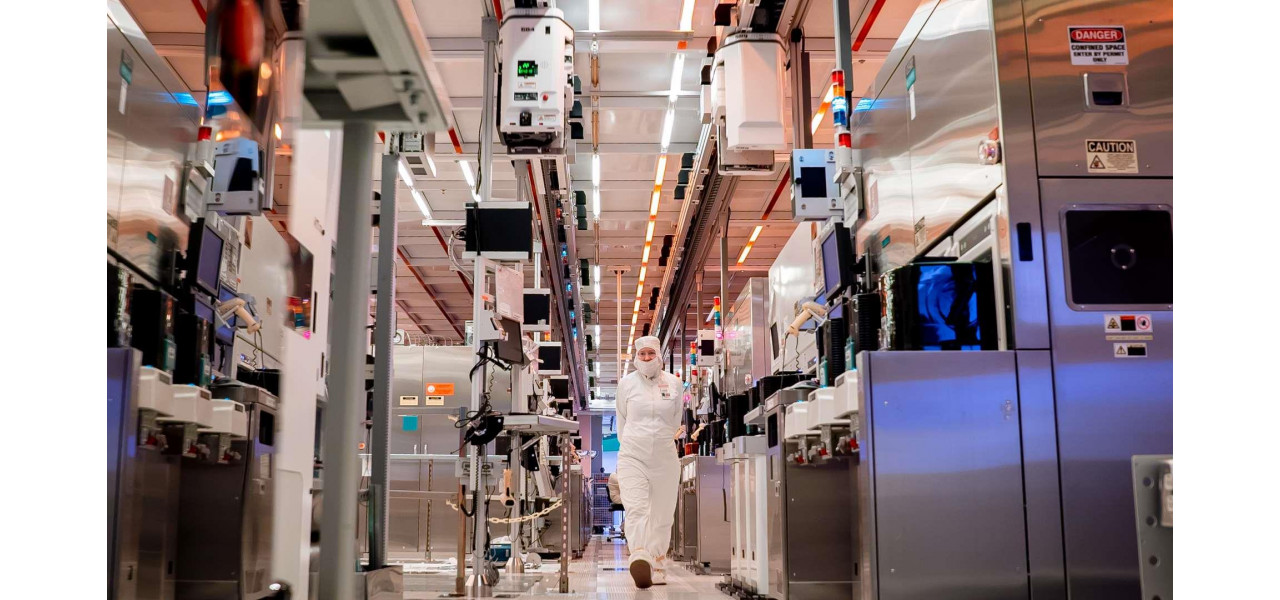 Procesoare Intel pentru automatizare industriala: Accelerarea proceselor de productie.