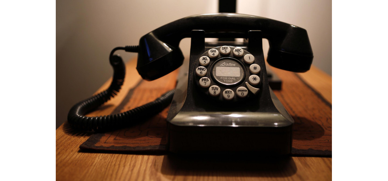 Telefoanele fixe si natura in schimbare a vanzarilor la telecomunicatii.