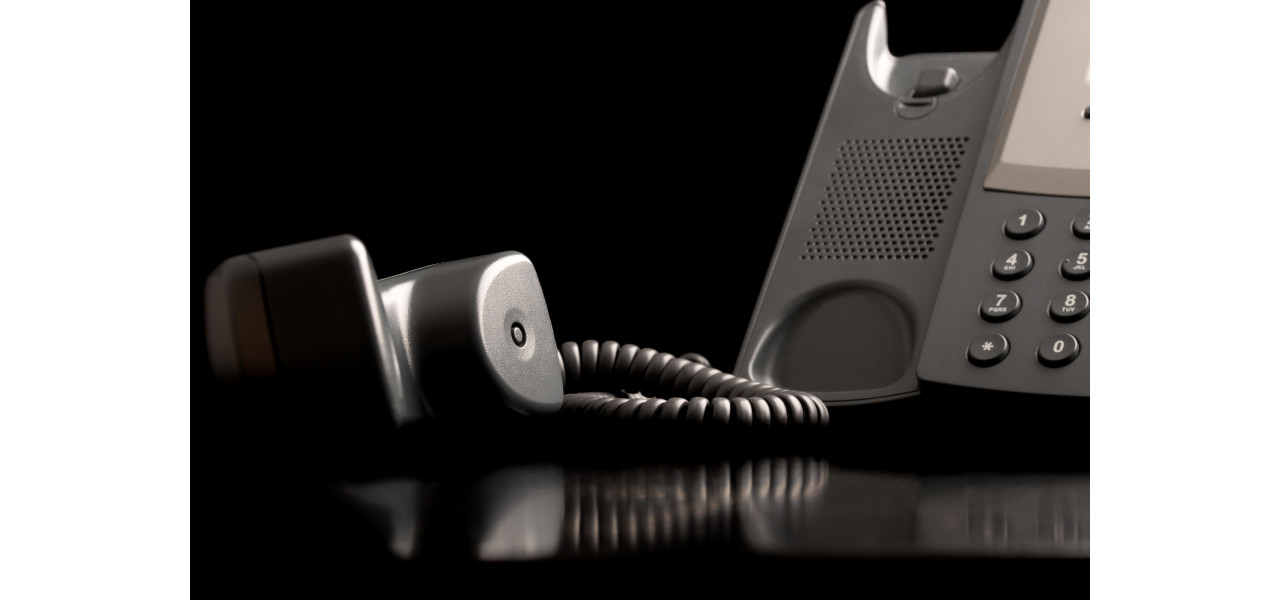 Telefoanele fixe la locul de munca: sunt inca necesare?.
