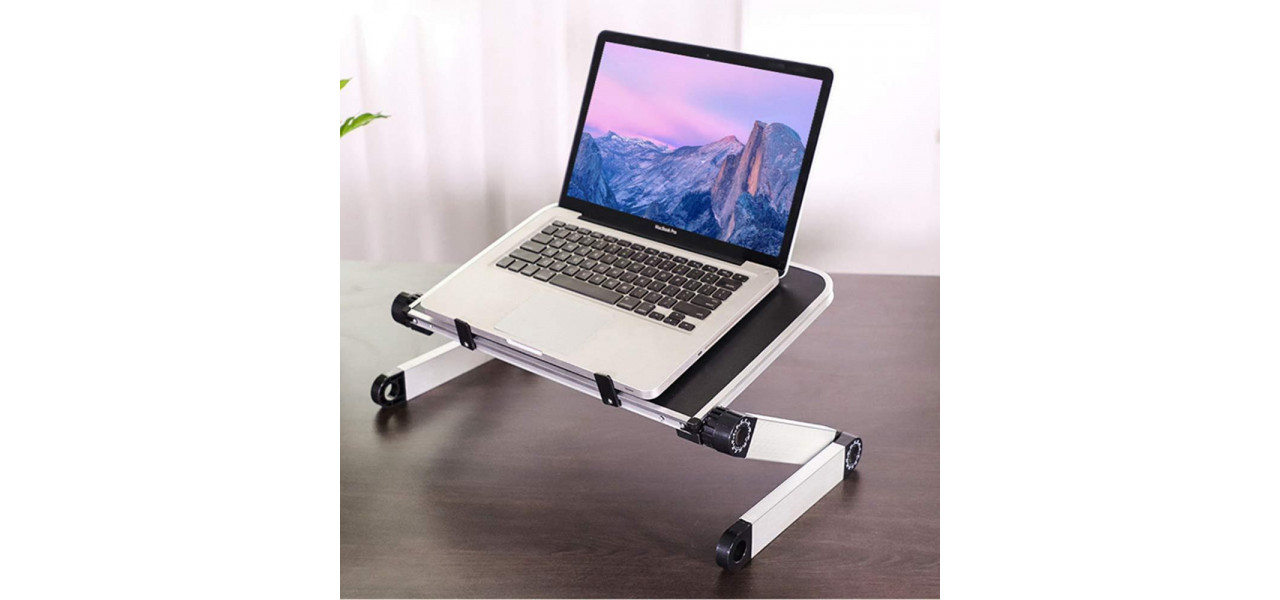 Birouri pentru laptopuri: computer confortabil si ergonomic.