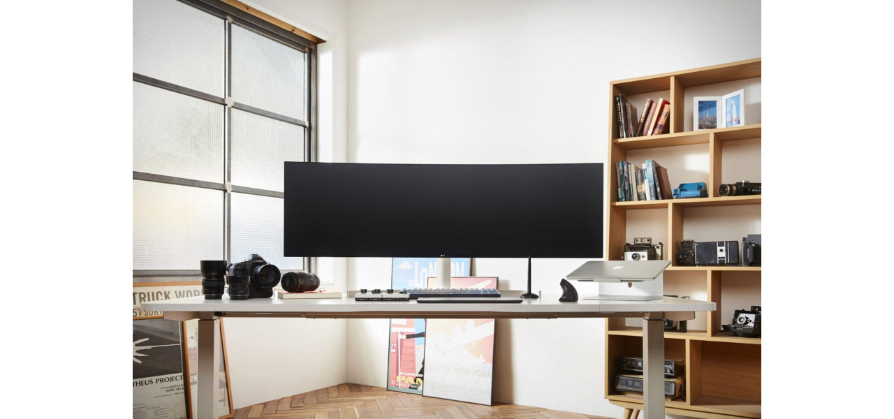 Monitoarele LG Transforma configuratia biroului de acasa.
