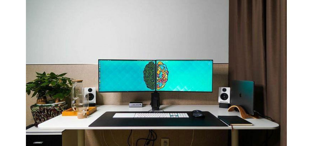 Maximizati-va productivitatea cu Dual Monitor PC Setup.