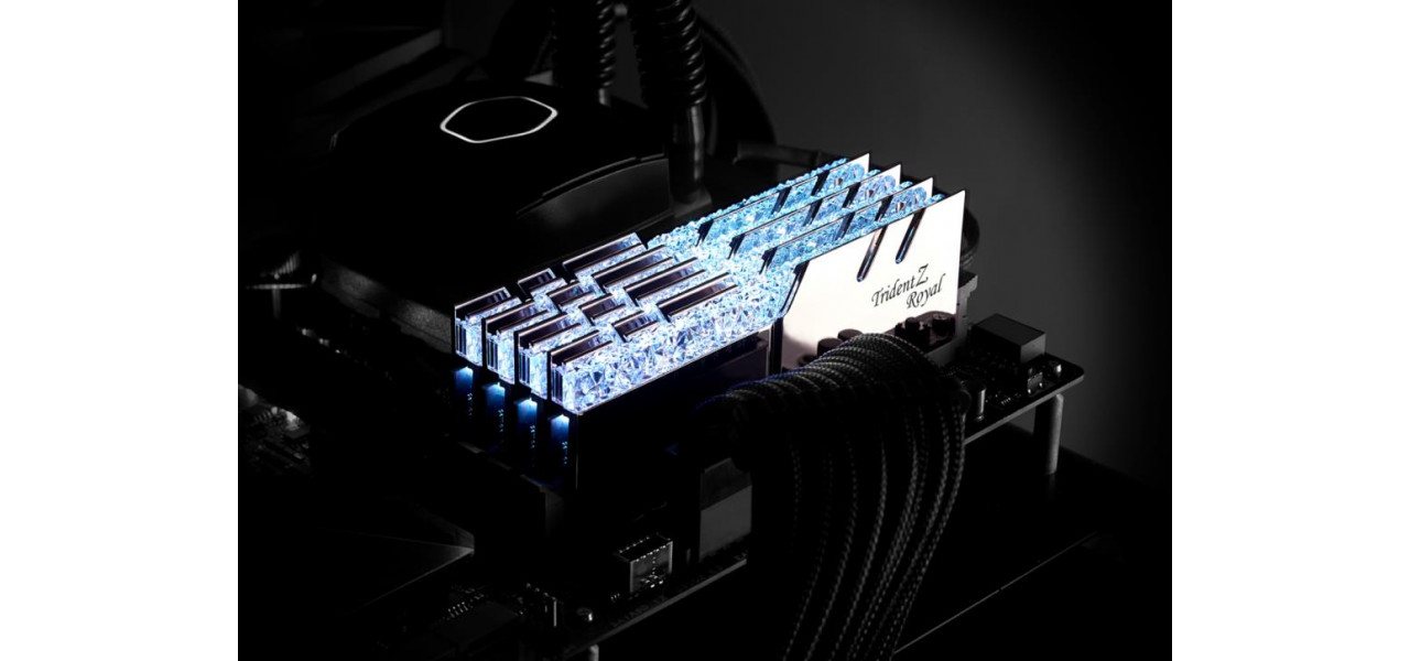 Maximizati-va eficienta sistemului cu RAM DDR4 GSKILL Trident Z Royal RGB.