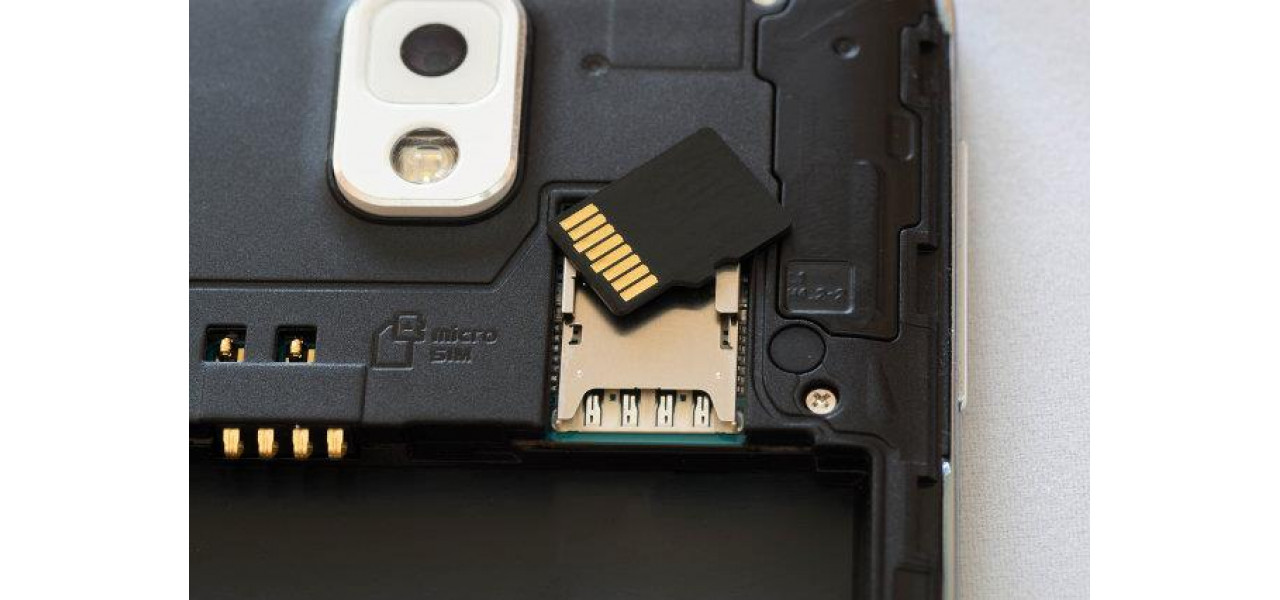 Maximizarea spatiului de stocare pe iPhone-uri cu carduri Micro SD.