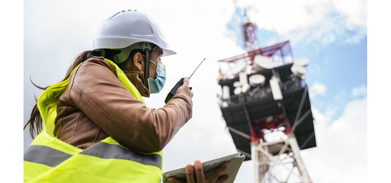 Megafoane si santiere de constructii Imbunatatirea comunicarii si sigurantei.