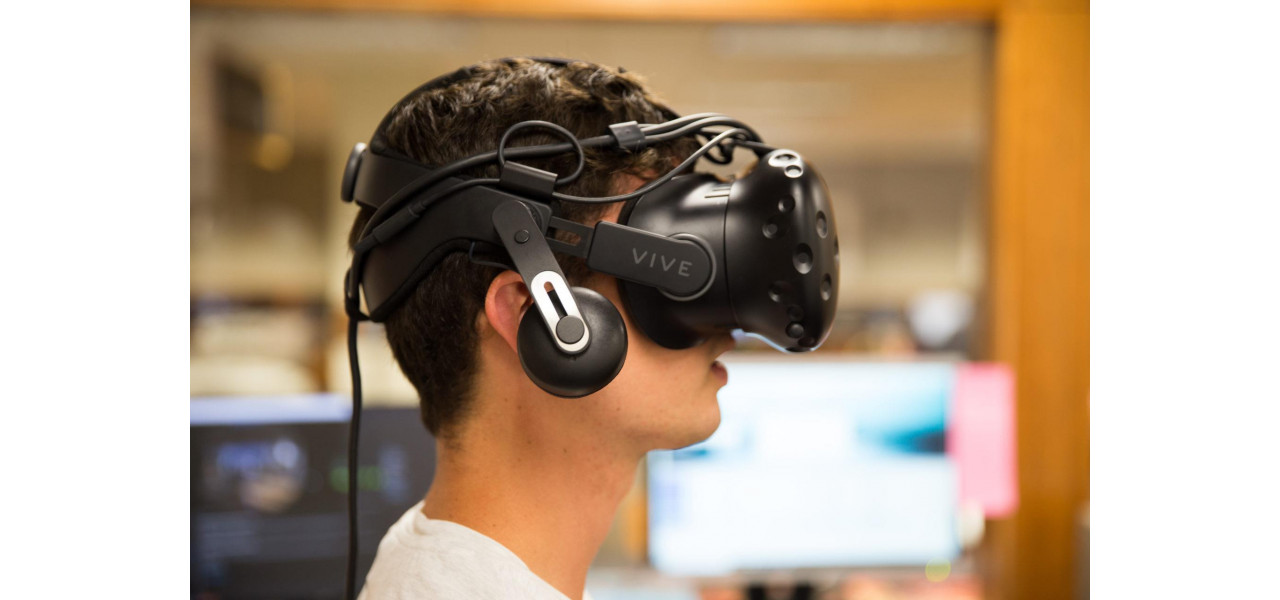 Monitoare Nec: Cheia experientelor imersive in realitate virtuala.