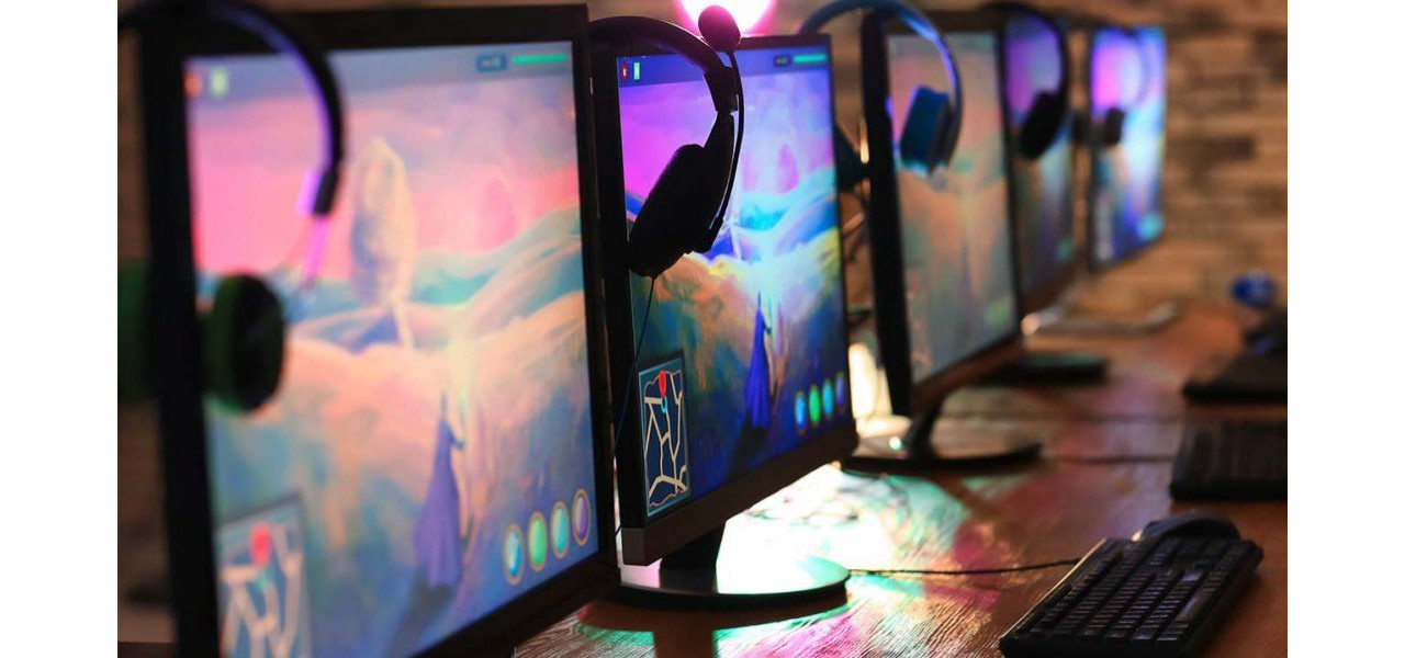 Monitoare Nec: Display-ul perfect pentru turneele eSports.