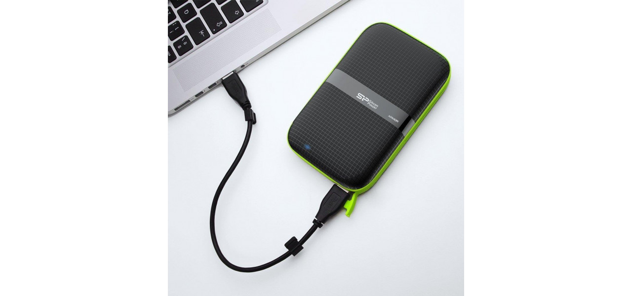Accesorii obligatorii pentru hard disk-uri externe intr-un mediu Mac.