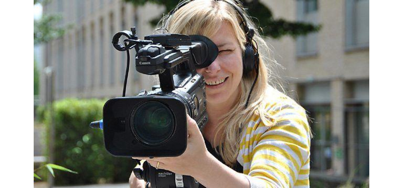 Aparatele foto NIKON si realizarea de filme documentare: Povestind povesti puternice.