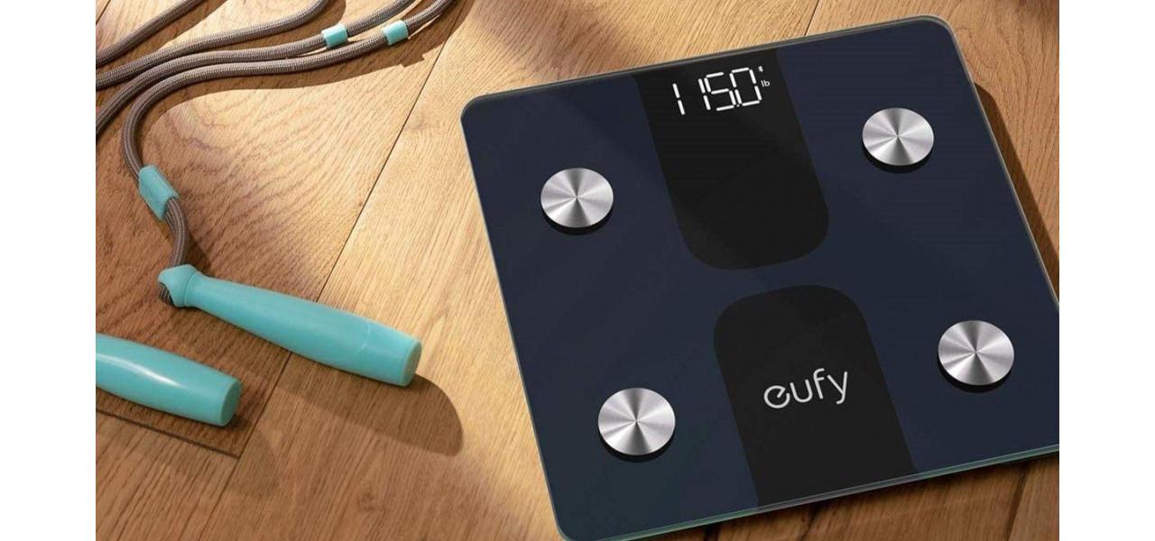 PC Smart for Health and Wellness Trackere de fitness si cantare inteligente.