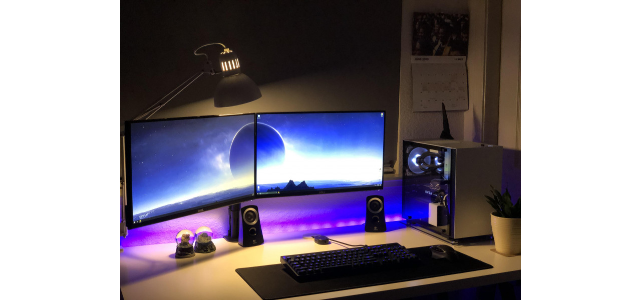 Monitoare Philips Perfecte pentru configurarea cu mai multe monitoare in jocuri.