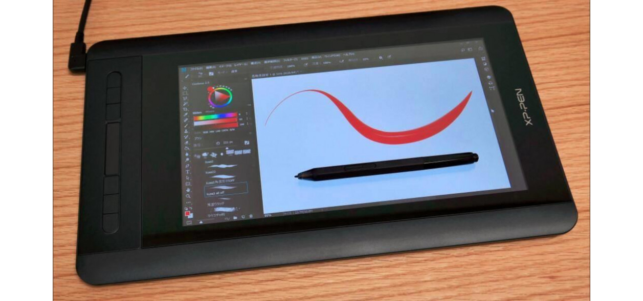 Monitoare portabile pentru artisti digitali Sketch on the Go.