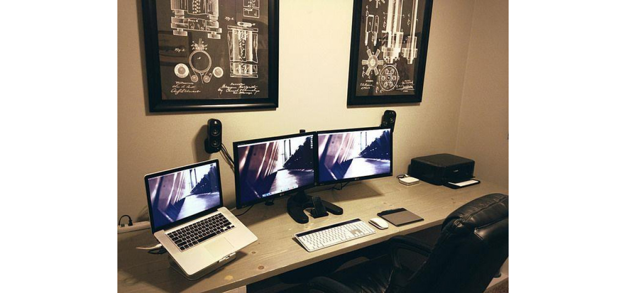 Simplificati-va statia de lucru cu aceste accesorii la indemana pentru monitor.