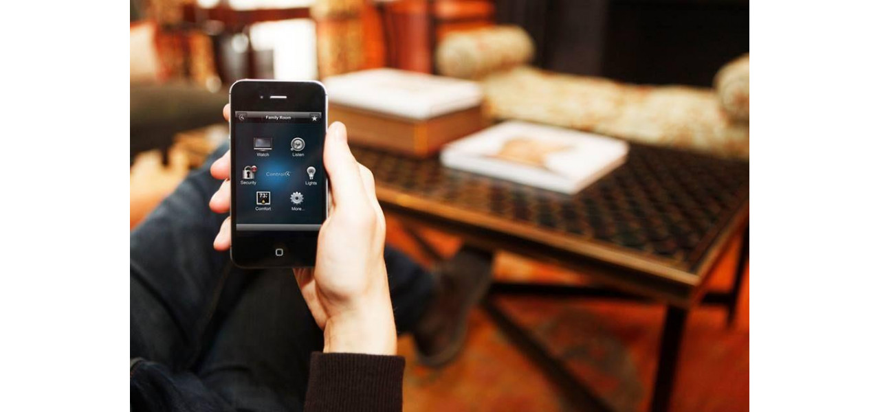Smartphone-uri si automatizarea casei: controlati-va spatiul cu o glisare.