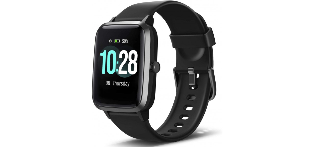 Ramaneti activ cu accesoriile Smartwatch pentru urmarirea fitnessului.